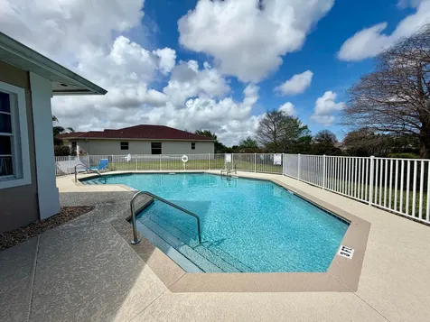 6295 33rd Manor Vero Beach FL 32966