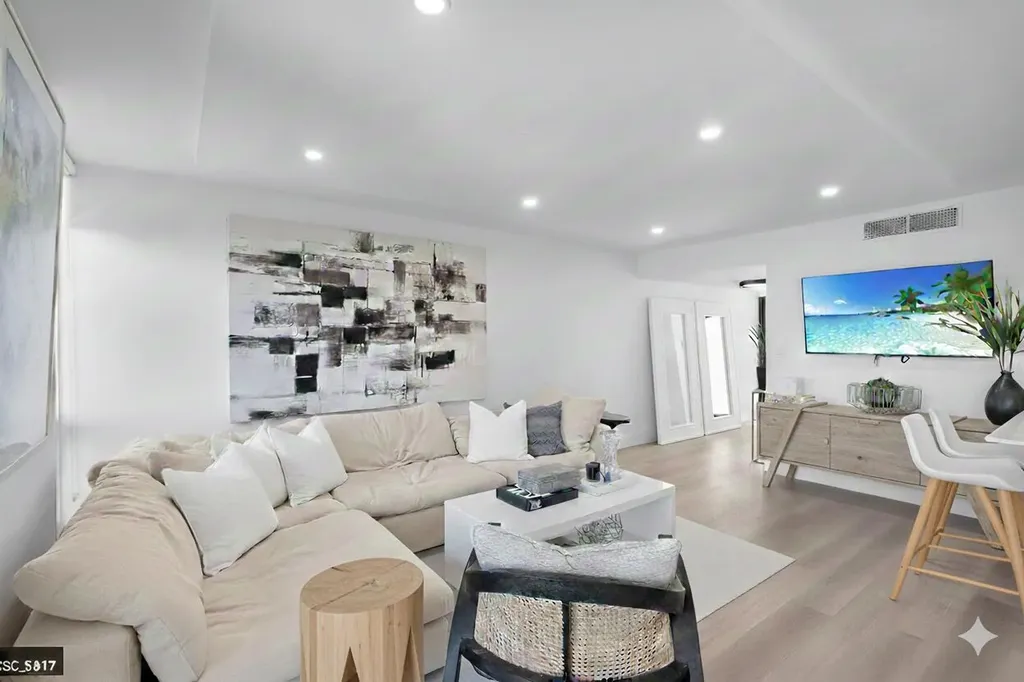 2205 Bridgewood Drive Boca Raton FL 33434