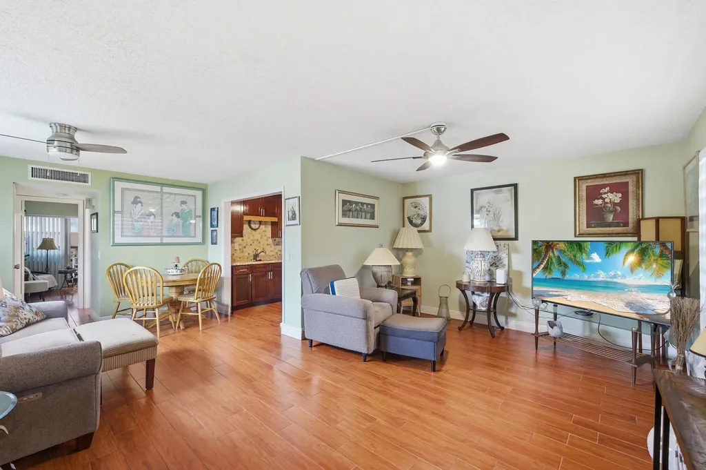 888 Flanders S Delray Beach FL 33484