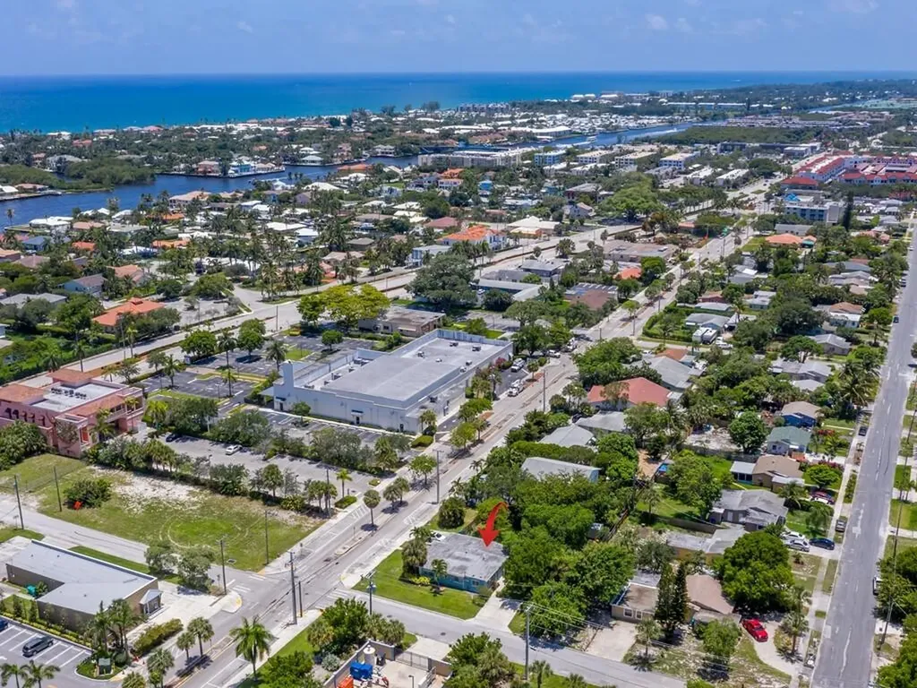 701 SE 4th Street Boynton Beach FL 33435