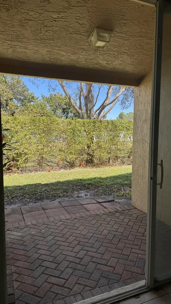 6422 Park Lake Circle Boynton Beach FL 33437