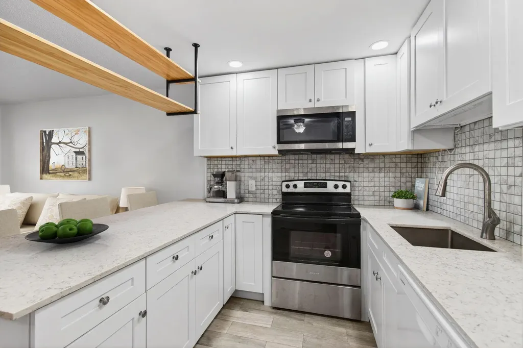 247 Ventnor R Deerfield Beach FL 33442