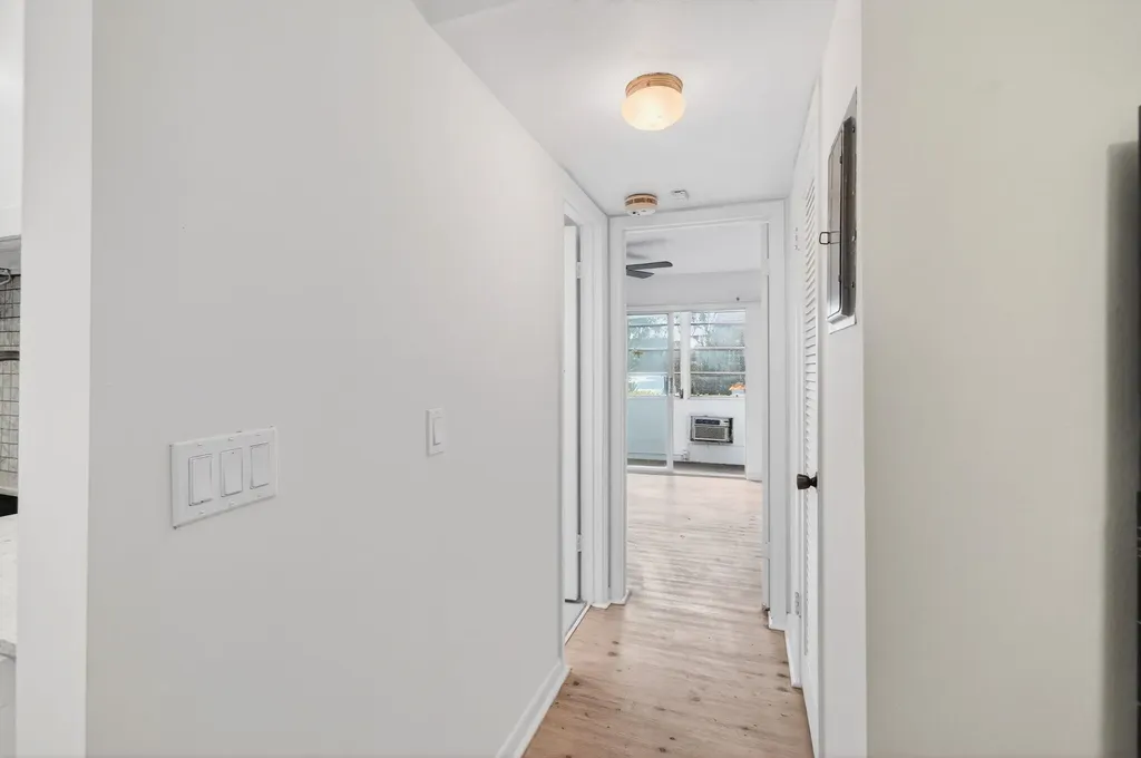 247 Ventnor R Deerfield Beach FL 33442