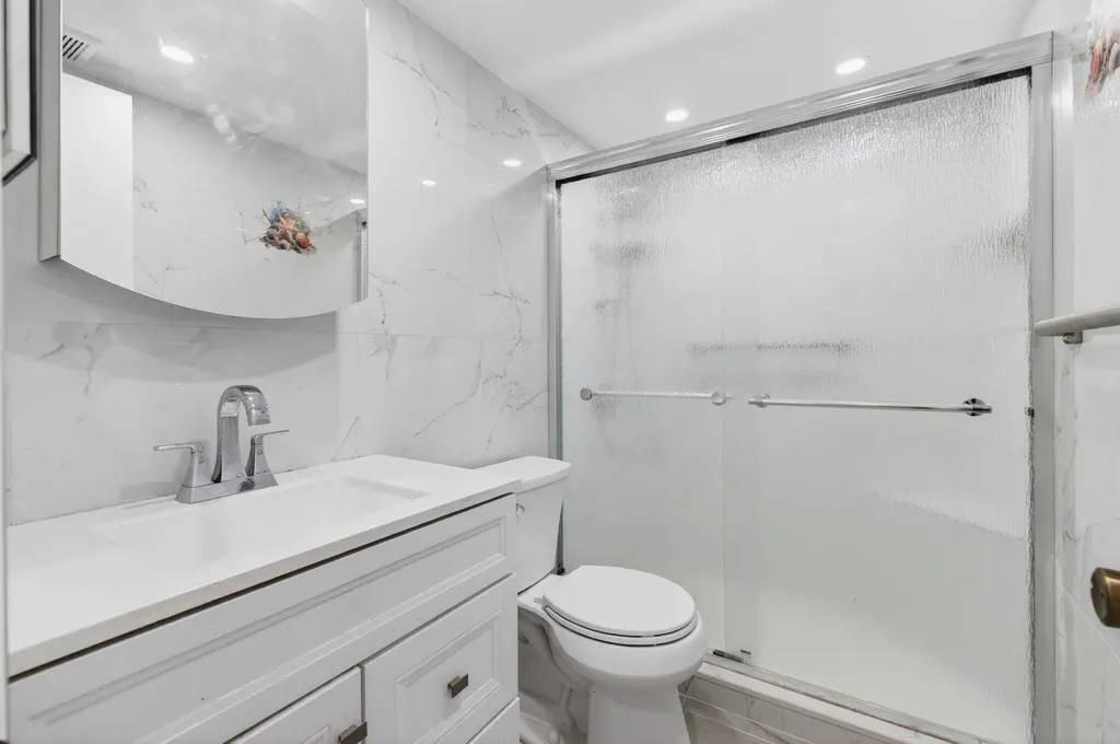 247 Ventnor R Deerfield Beach FL 33442