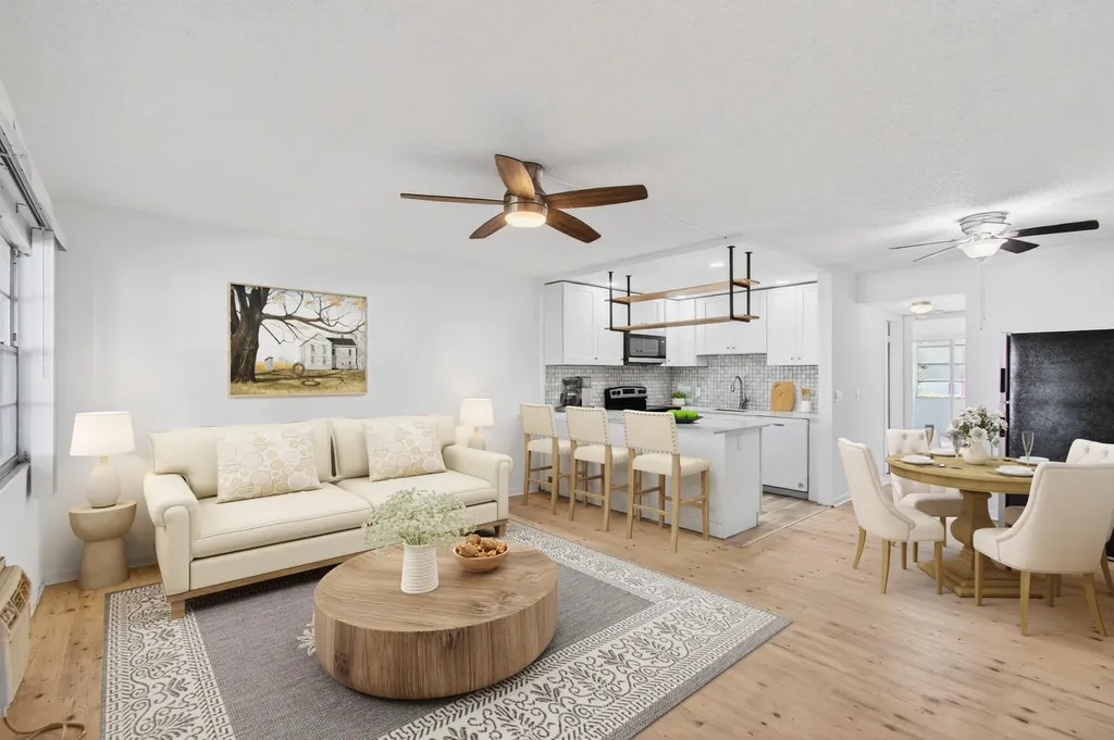 247 Ventnor R Deerfield Beach FL 33442