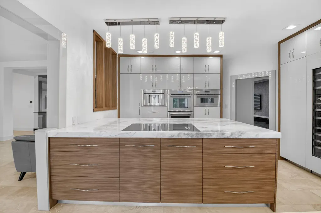 19787 Oakbrook Circle Boca Raton FL 33434