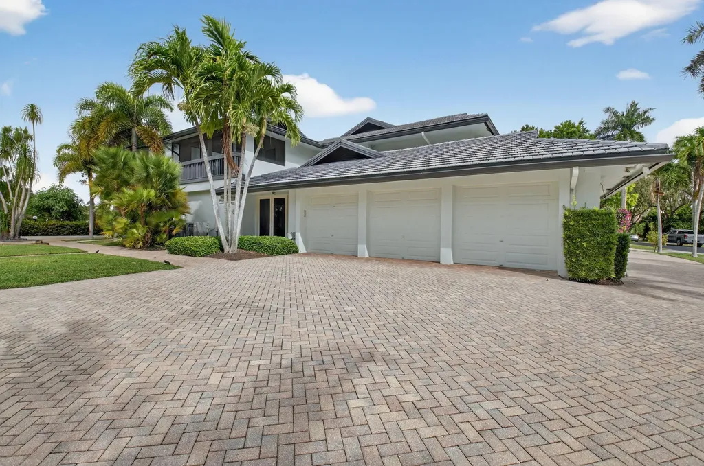 19787 Oakbrook Circle Boca Raton FL 33434