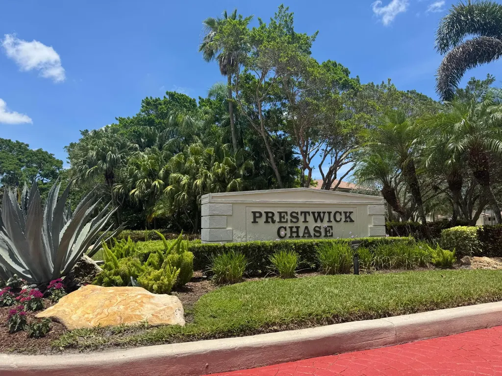 364 Prestwick Circle Palm Beach Gardens FL 33418