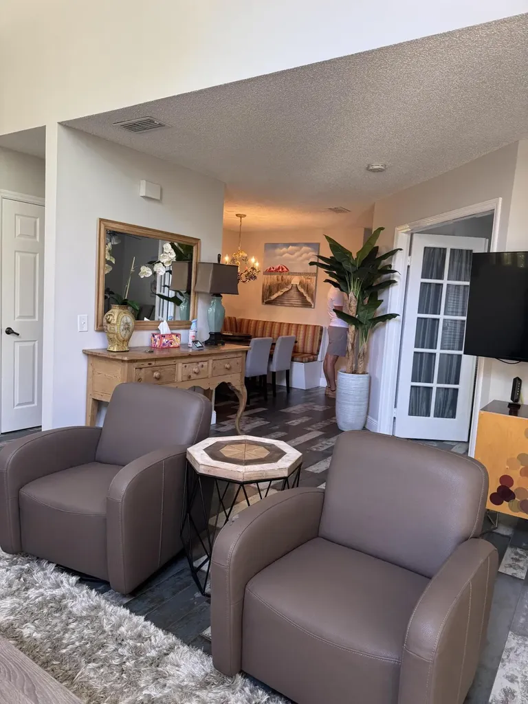 364 Prestwick Circle Palm Beach Gardens FL 33418