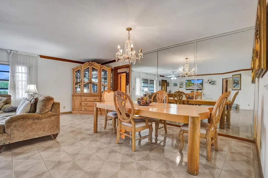 1004 SE 11th Street Deerfield Beach FL 33441