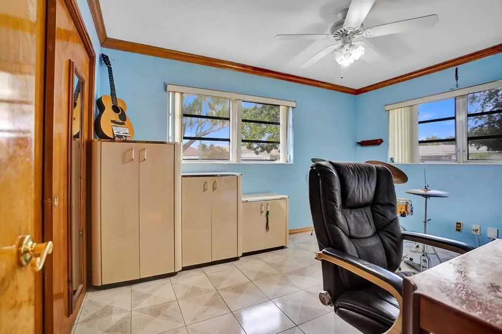 1004 SE 11th Street Deerfield Beach FL 33441