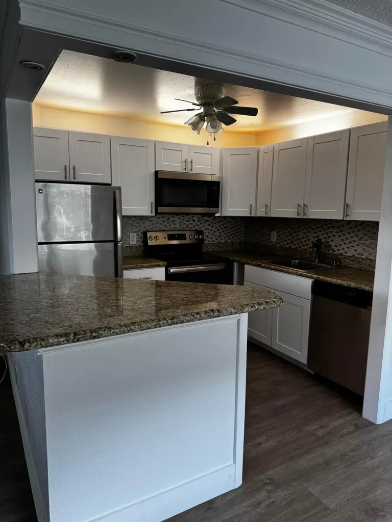 103 Saxony C Delray Beach FL 33446