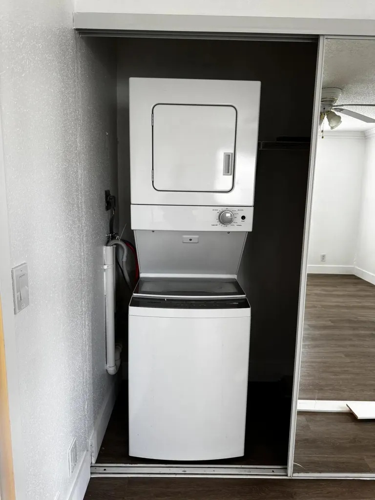 103 Saxony C Delray Beach FL 33446