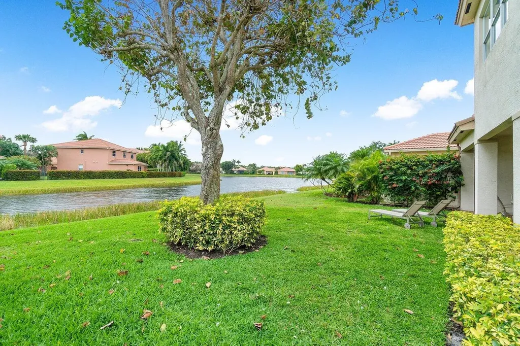 108 Via Condado Way Palm Beach Gardens FL 33418