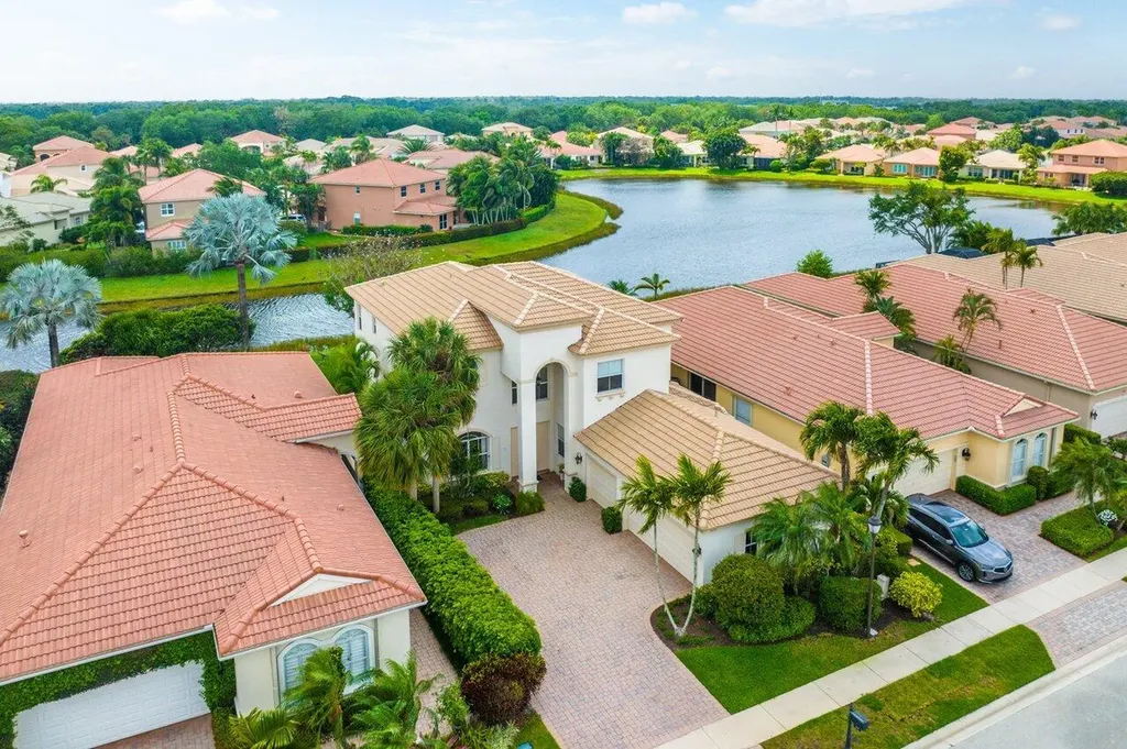 108 Via Condado Way Palm Beach Gardens FL 33418