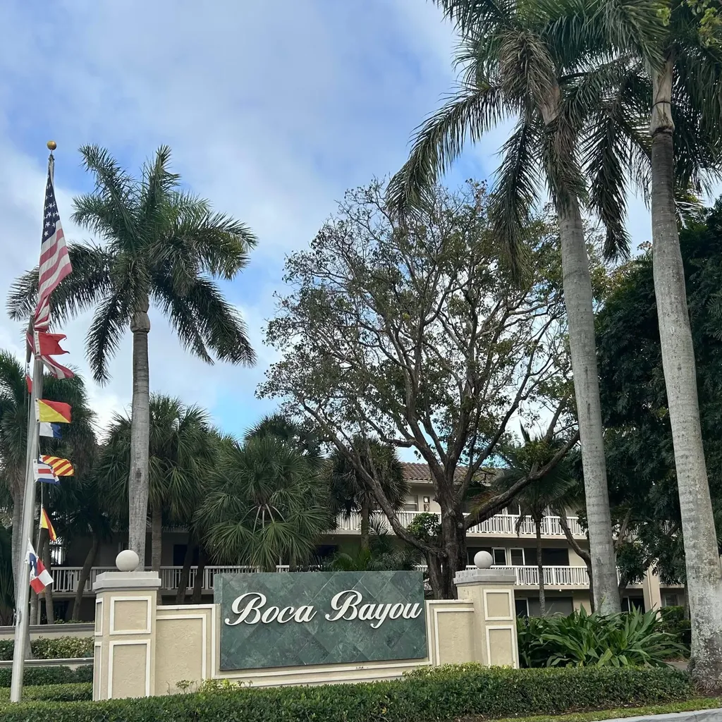 27 Royal Palm Way Boca Raton FL 33432