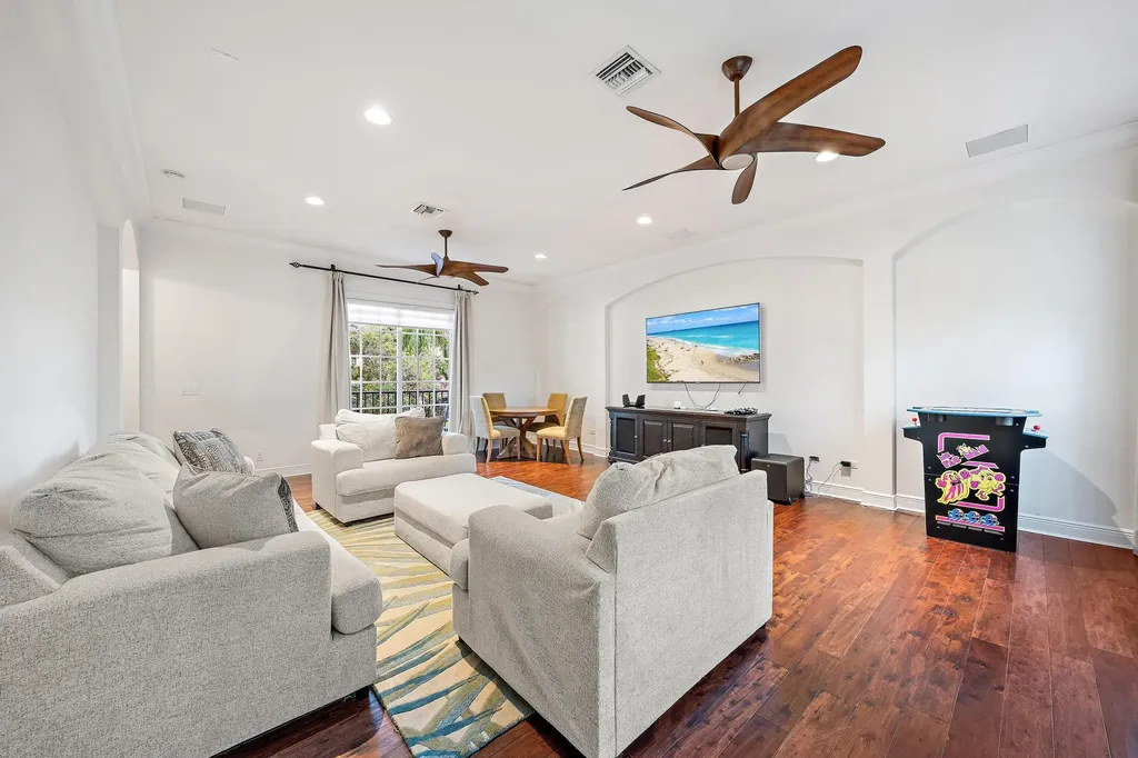 107 Nativa Circle North Palm Beach FL 33410