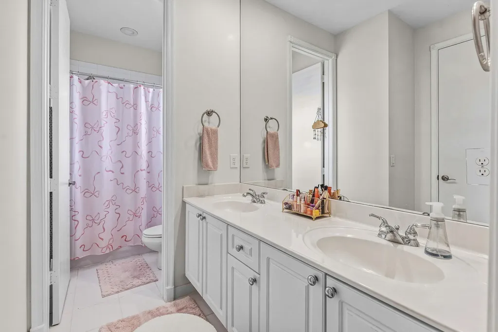 114 La Vida Court Palm Beach Gardens FL 33418
