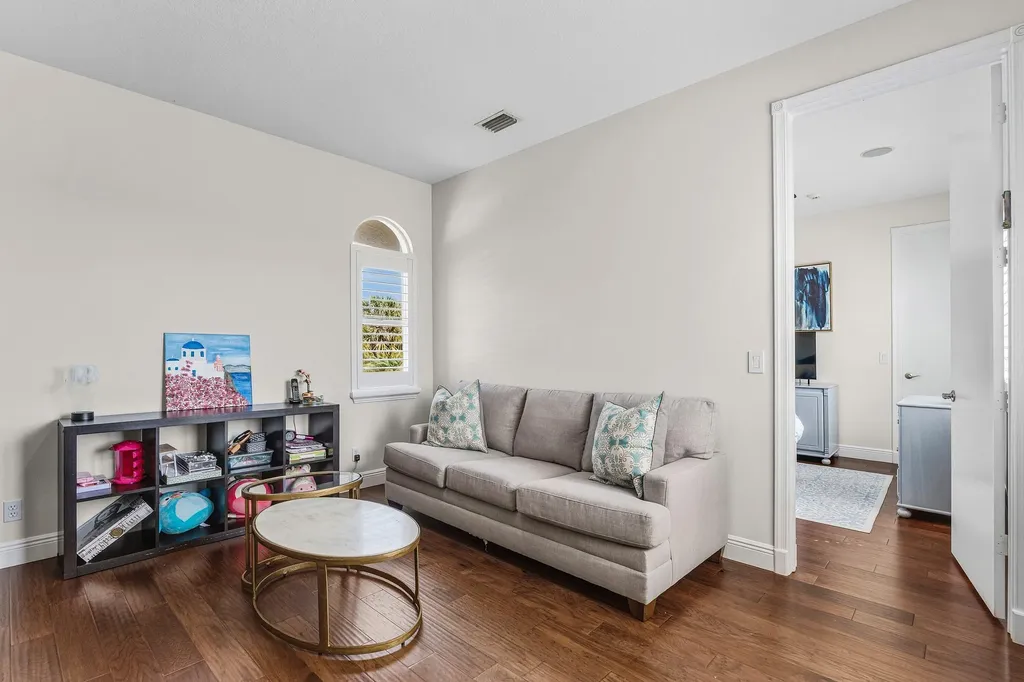 114 La Vida Court Palm Beach Gardens FL 33418