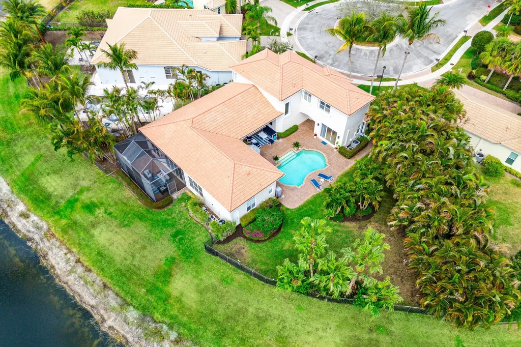114 La Vida Court Palm Beach Gardens FL 33418