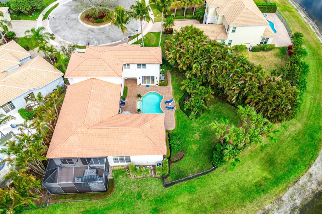 114 La Vida Court Palm Beach Gardens FL 33418