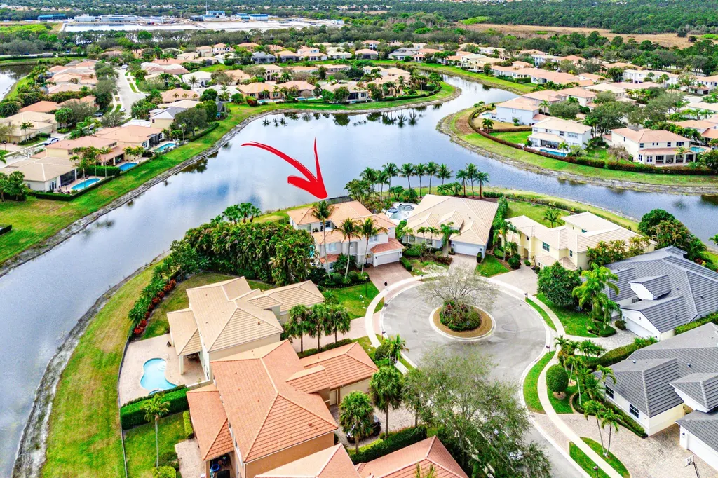 114 La Vida Court Palm Beach Gardens FL 33418