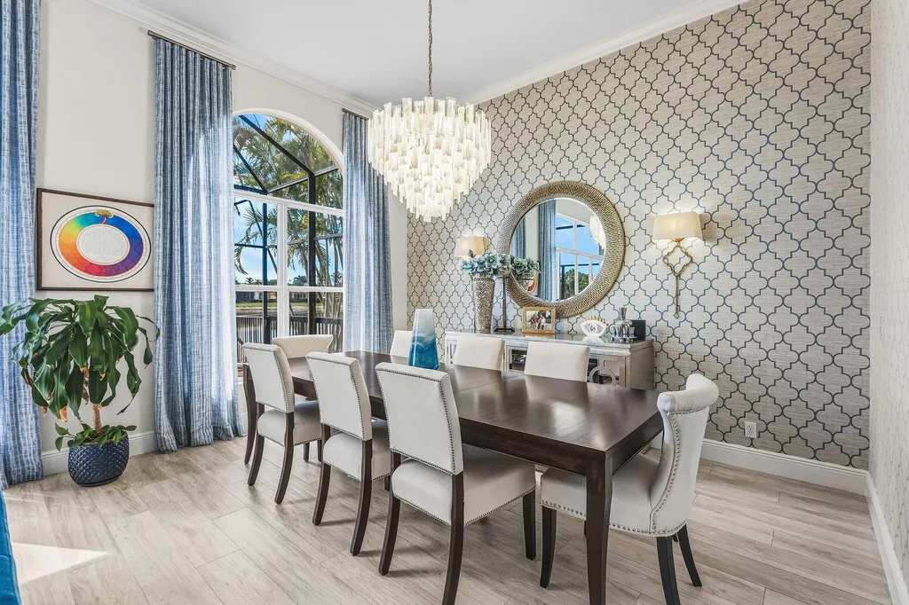 114 La Vida Court Palm Beach Gardens FL 33418
