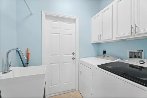 5806 NW Rose Petal Court Port St Lucie FL 34986