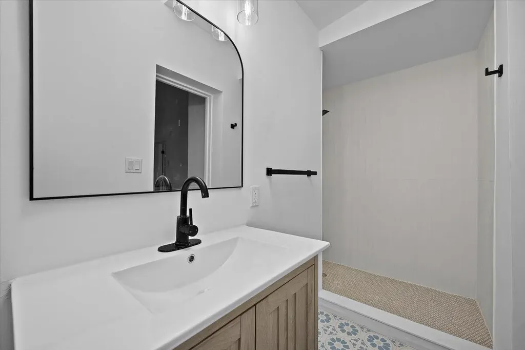 2585 Lorraine Court North Palm Beach FL 33403