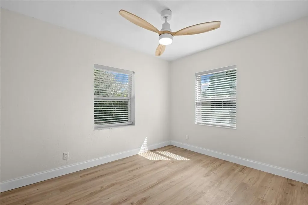 2585 Lorraine Court North Palm Beach FL 33403