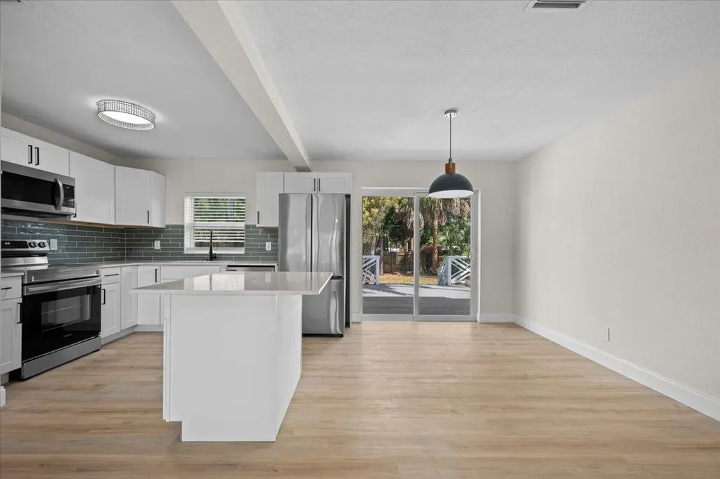 2585 Lorraine Court North Palm Beach FL 33403