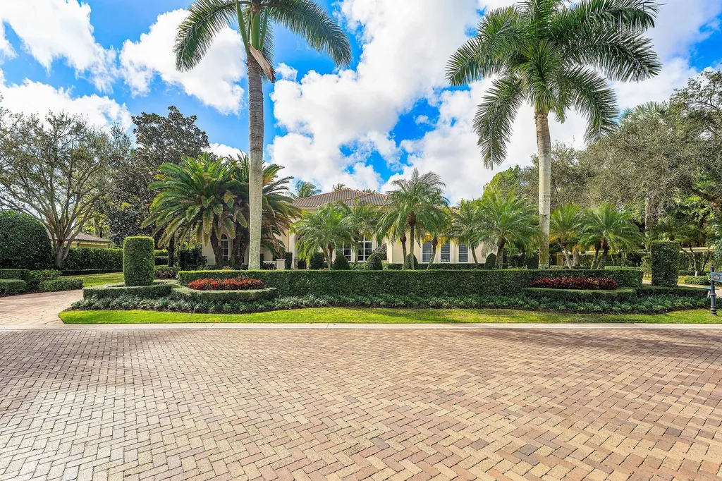 11730 Valeros Court Palm Beach Gardens FL 33418