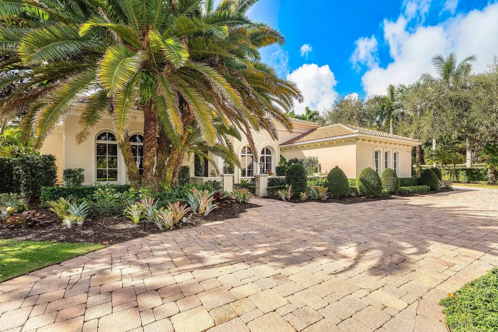 11730 Valeros Court Palm Beach Gardens FL 33418