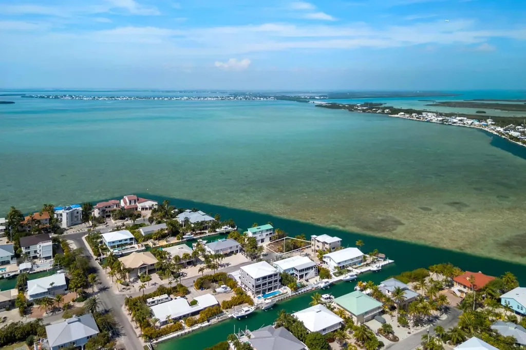 00000 Lagoon Drive Sugarloaf Key FL 33042