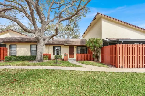 8091 SE Villa Circle Hobe Sound FL 33455