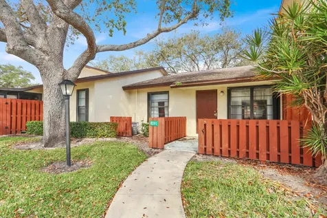 8091 SE Villa Circle Hobe Sound FL 33455