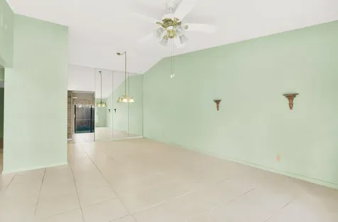 8091 SE Villa Circle Hobe Sound FL 33455