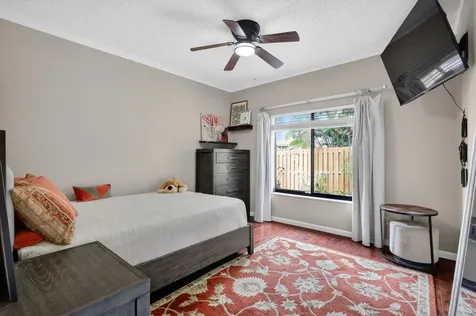 10265 SW 12th Street Pembroke Pines FL 33025