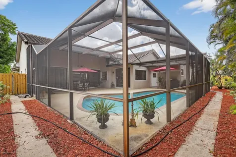 10265 SW 12th Street Pembroke Pines FL 33025