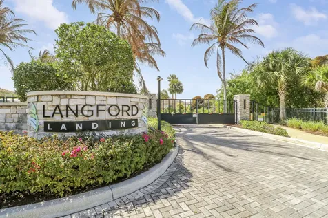 2475 NE Evinrude Circle Jensen Beach FL 34957