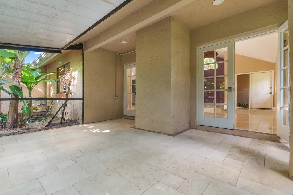 22545 Meridiana Drive Boca Raton FL 33433