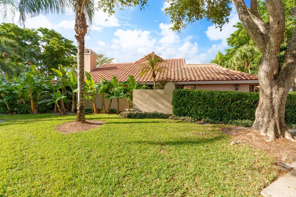 22545 Meridiana Drive Boca Raton FL 33433