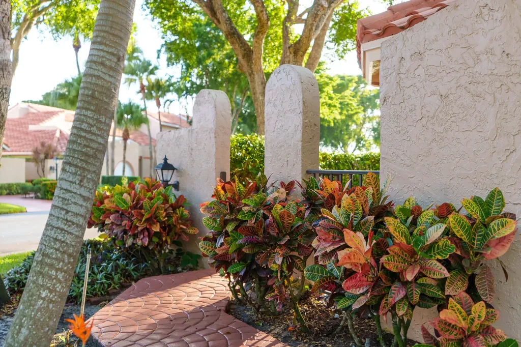22545 Meridiana Drive Boca Raton FL 33433