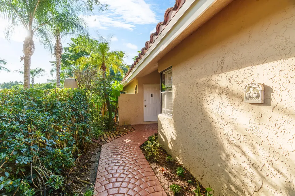 22545 Meridiana Drive Boca Raton FL 33433