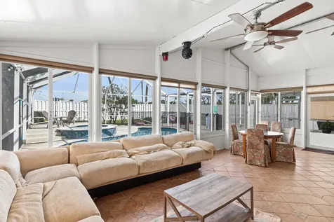 4797 NW 7th Place Deerfield Beach FL 33442