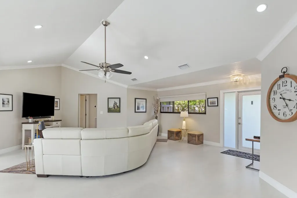 1127 E Seminole Avenue Jupiter FL 33477