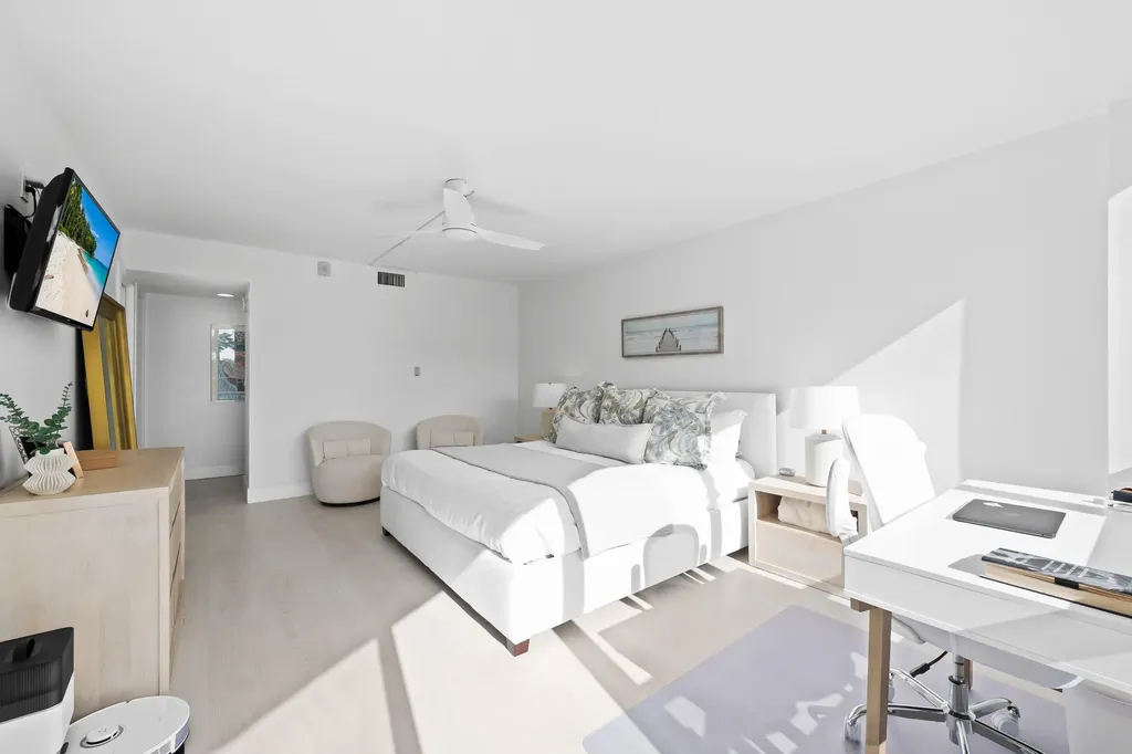 799 Jeffery Street Boca Raton FL 33487