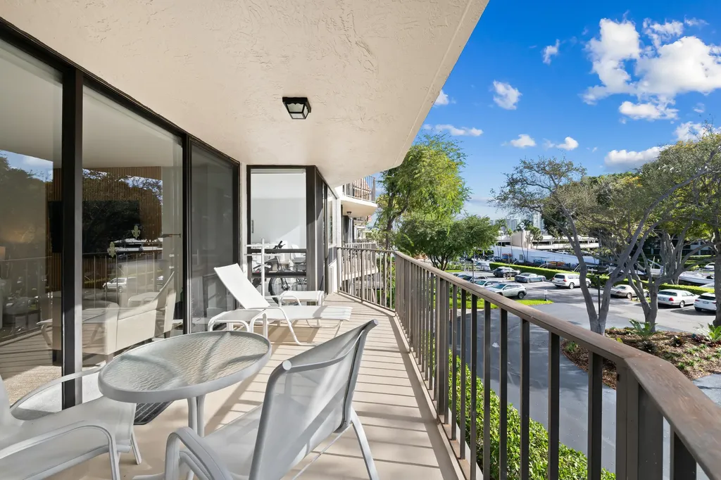 799 Jeffery Street Boca Raton FL 33487
