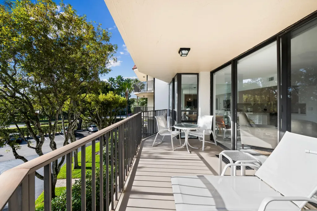 799 Jeffery Street Boca Raton FL 33487
