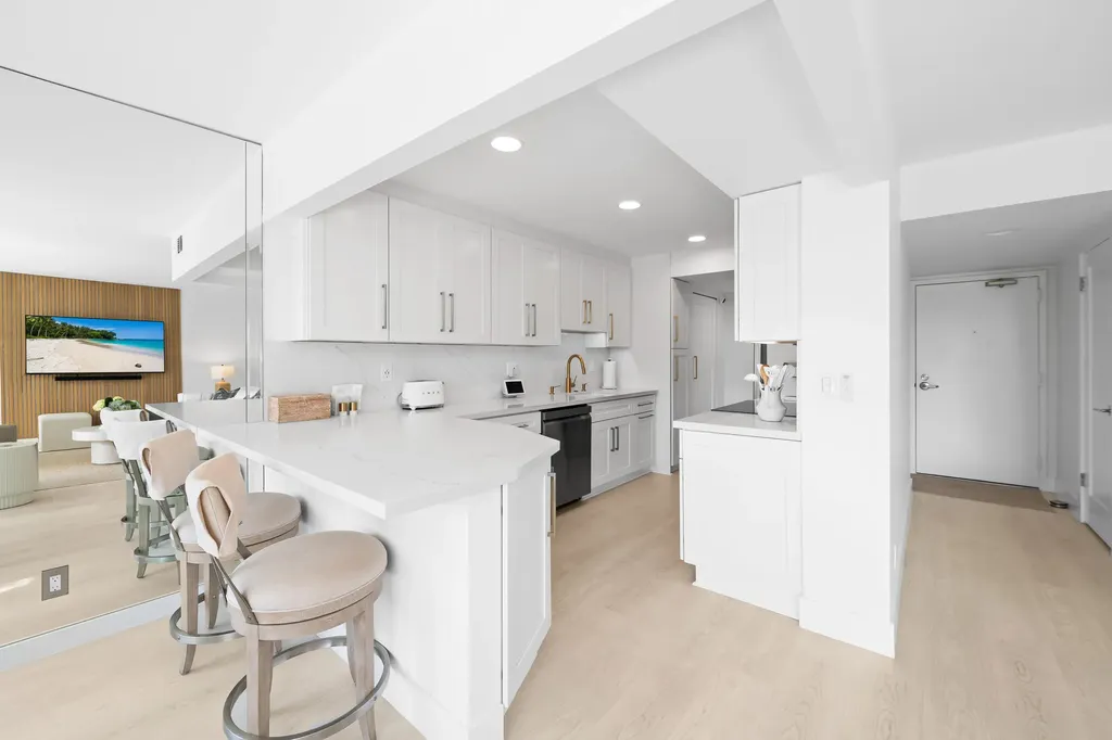 799 Jeffery Street Boca Raton FL 33487